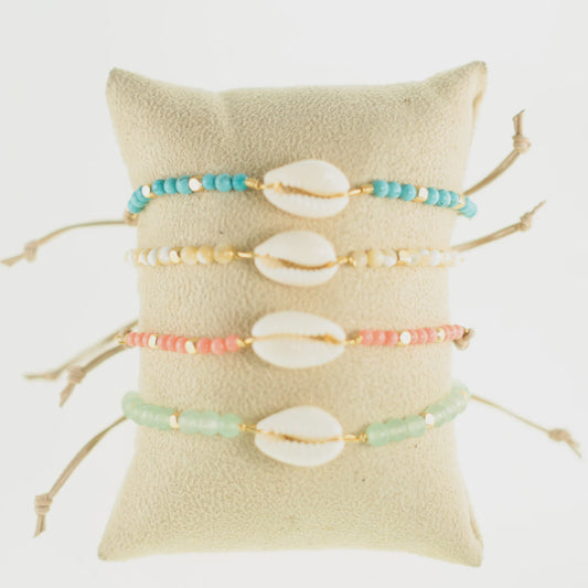 Cowrie Shell Beaded Bracelet