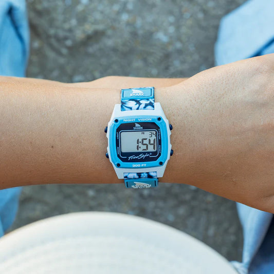 Shark Classic Clip | Blue Hibiscus